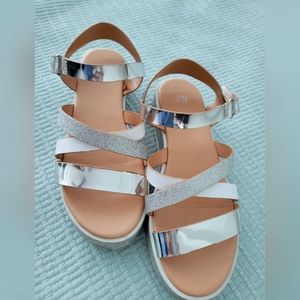 H &M girls silver sandals size 5